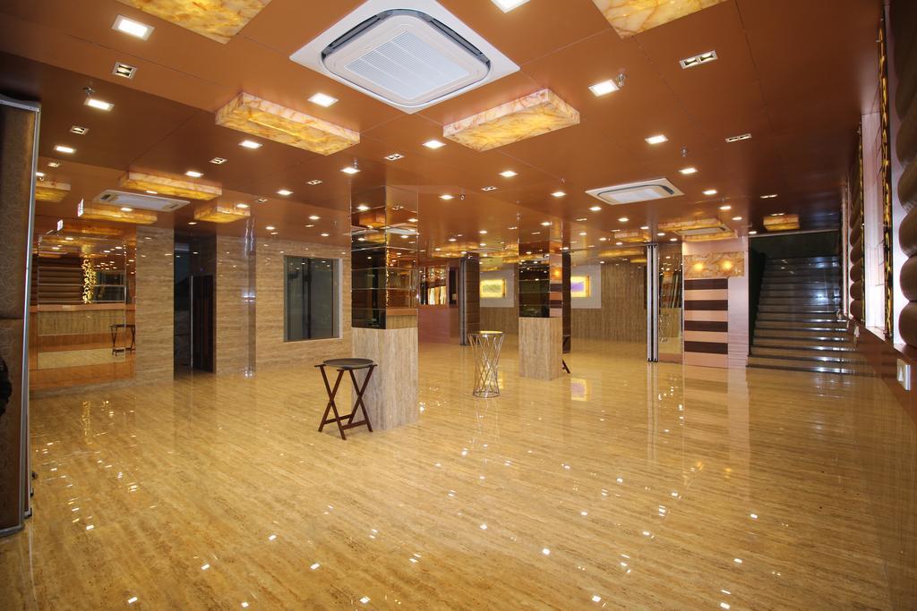 戈登大酒店 德里 外观 照片