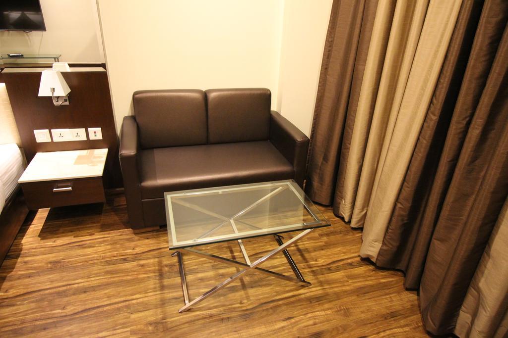 戈登大酒店 德里 外观 照片